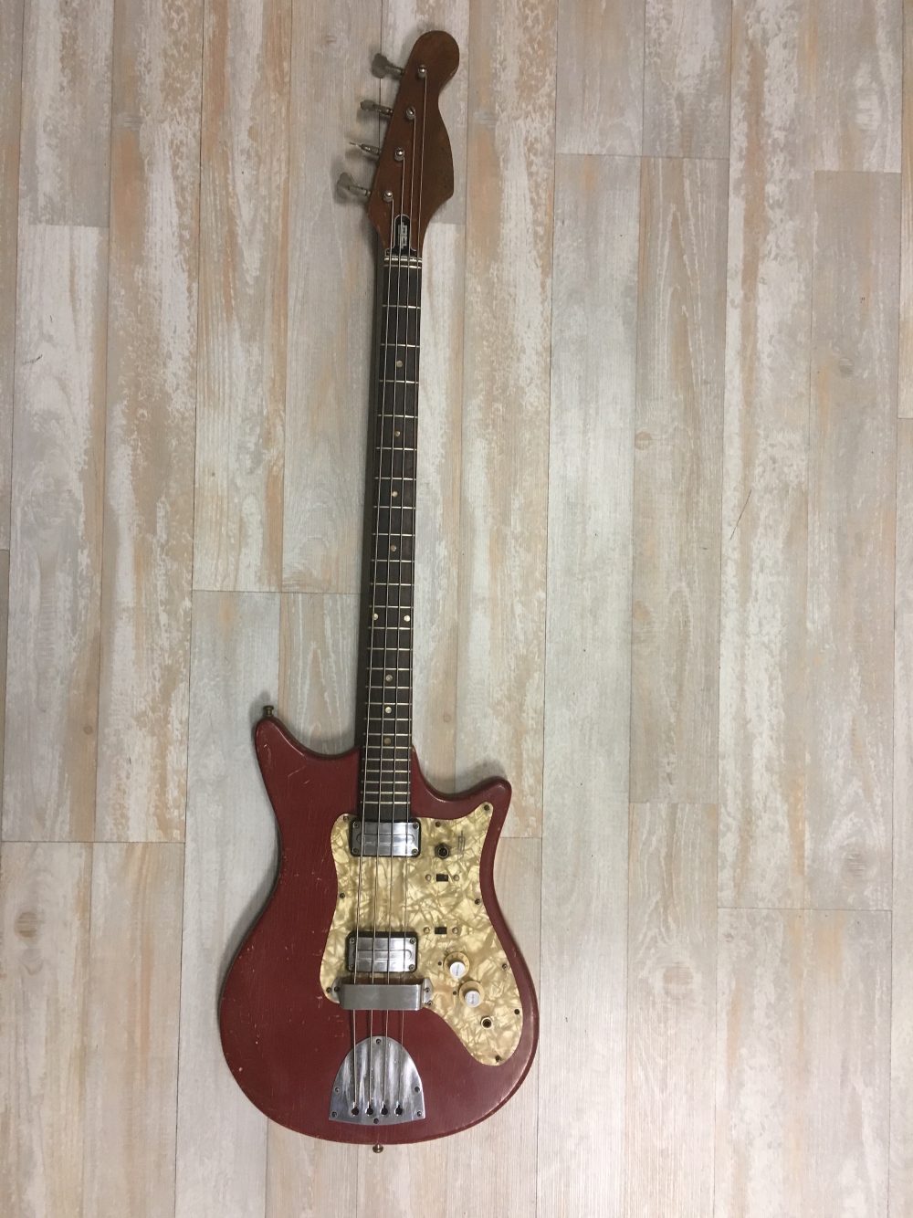 Egmond acoustic guitar holland picolop