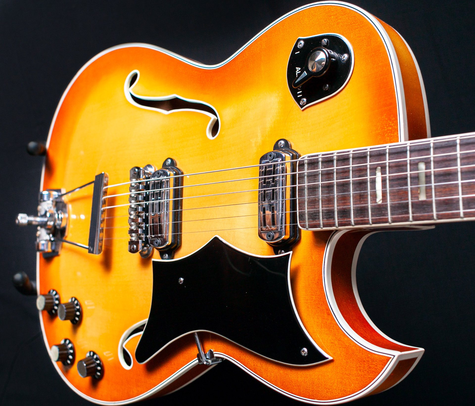 名機 CRUCIANELLI Panoramic Italian by Crucianelli | The Local Pickup