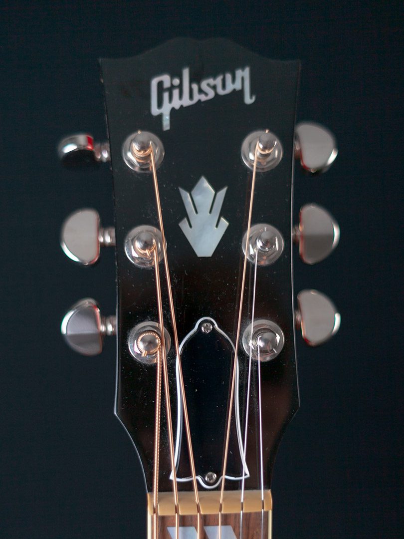 Gibson_Hummingbird_2013_5