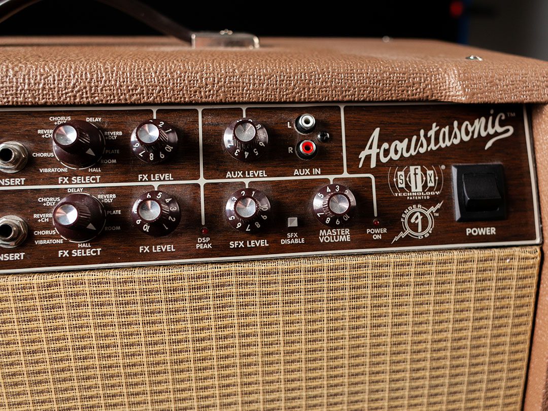 Fender Acoustasonic SFX II Acoustic Guitar & Microphone Amp | The Local  Pickup