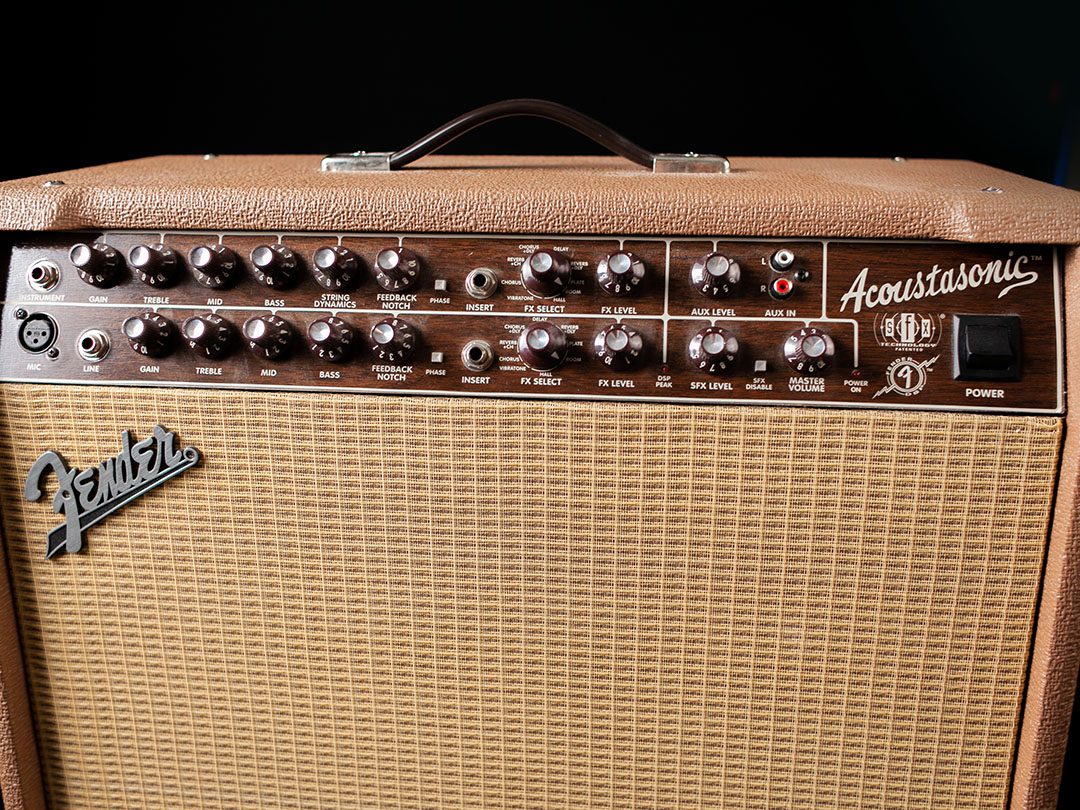 Fender Acoustasonic SFX II Acoustic Guitar & Microphone Amp | The Local  Pickup