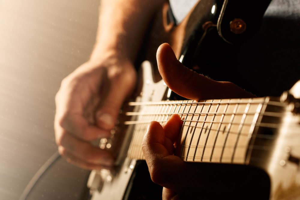 How to Tell if You Need New Guitar Strings The Local Pickup