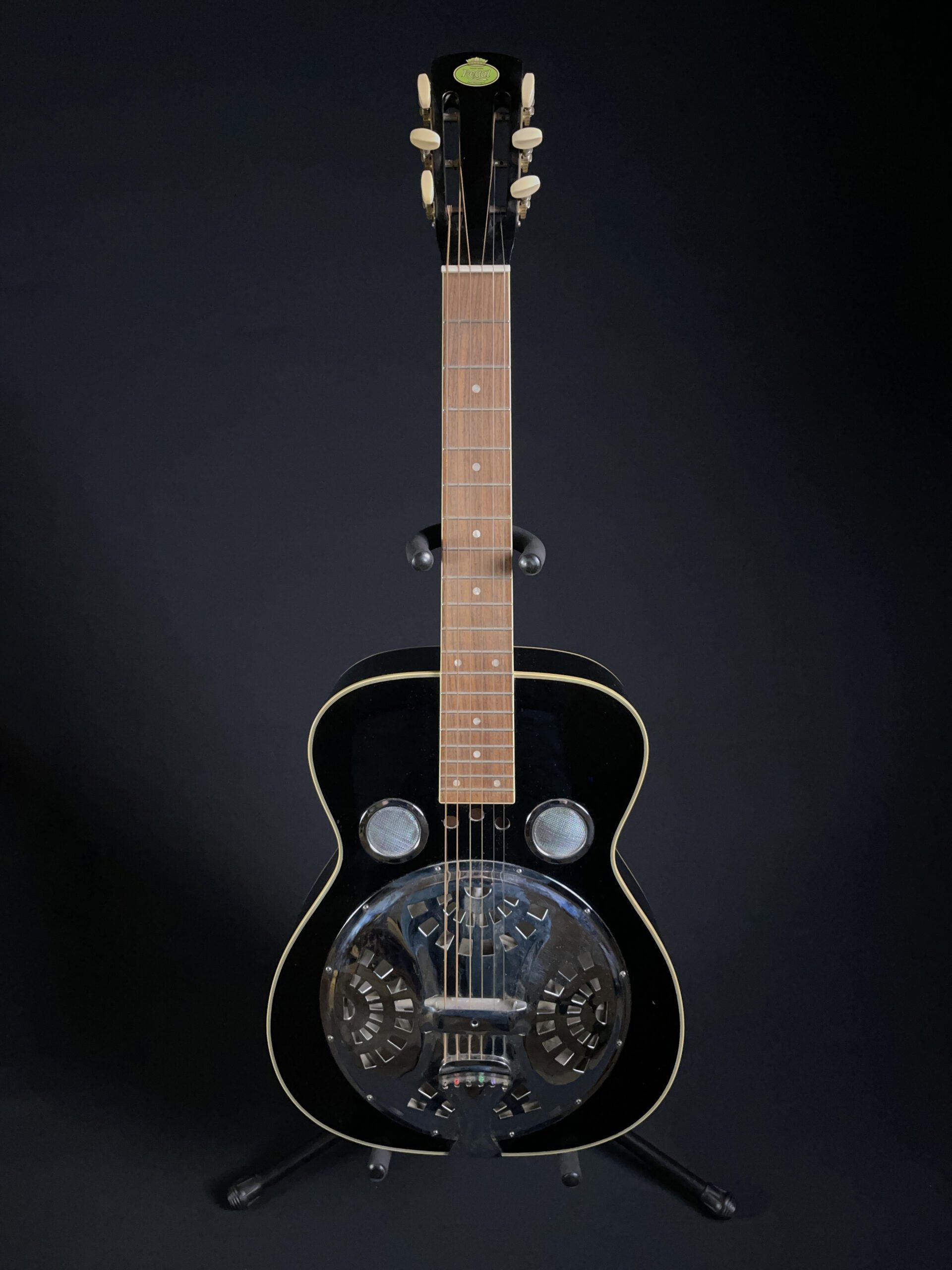 Regal-Square-Neck-Resonator-Steel-Guitar-01