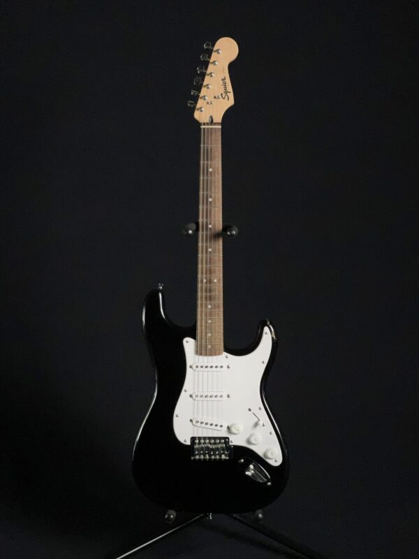 2019-Squier-Stratocaster-Electric-Guitar-566