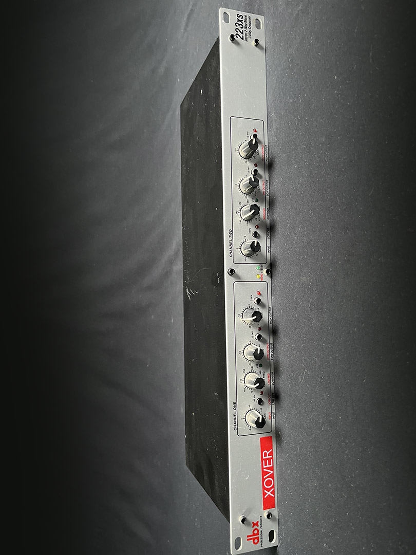 223xs Stereo 2-Way Mono 3-Way Crossover - 6601048250726002 - 1