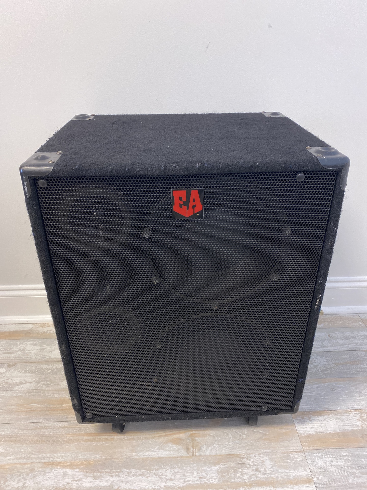Euphonic Audio VL210 Bass Cabinet
