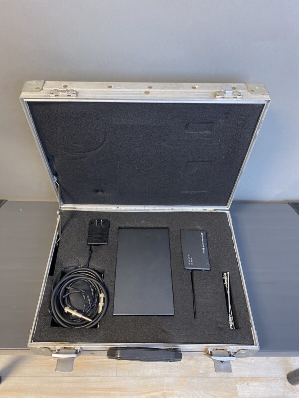 EW 100 Microphone Belt Pack w: Anvil Case 7701166241220001 2