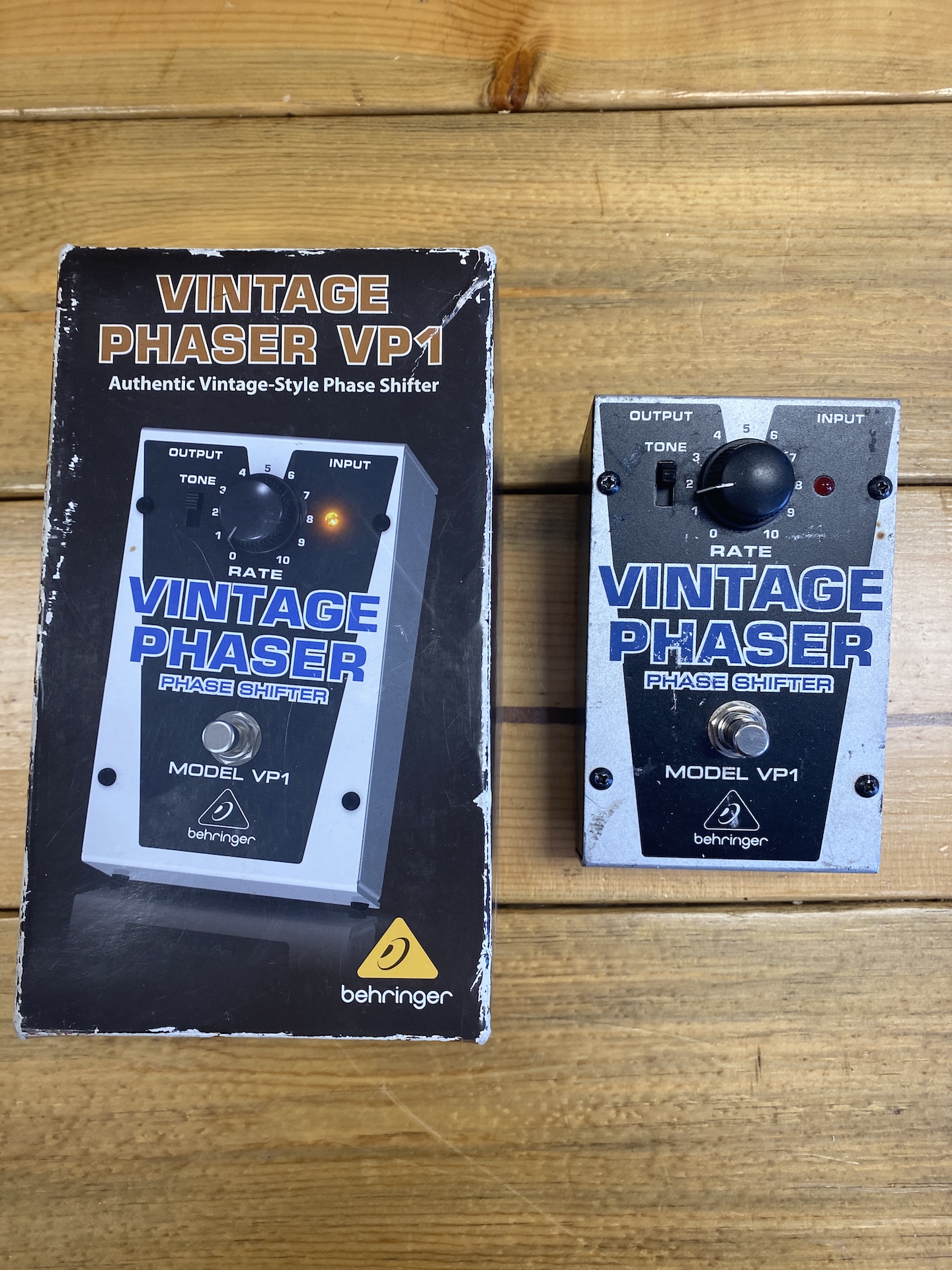 Behringer Model VP1 Vintage Phaser Phase Shifter Pedal