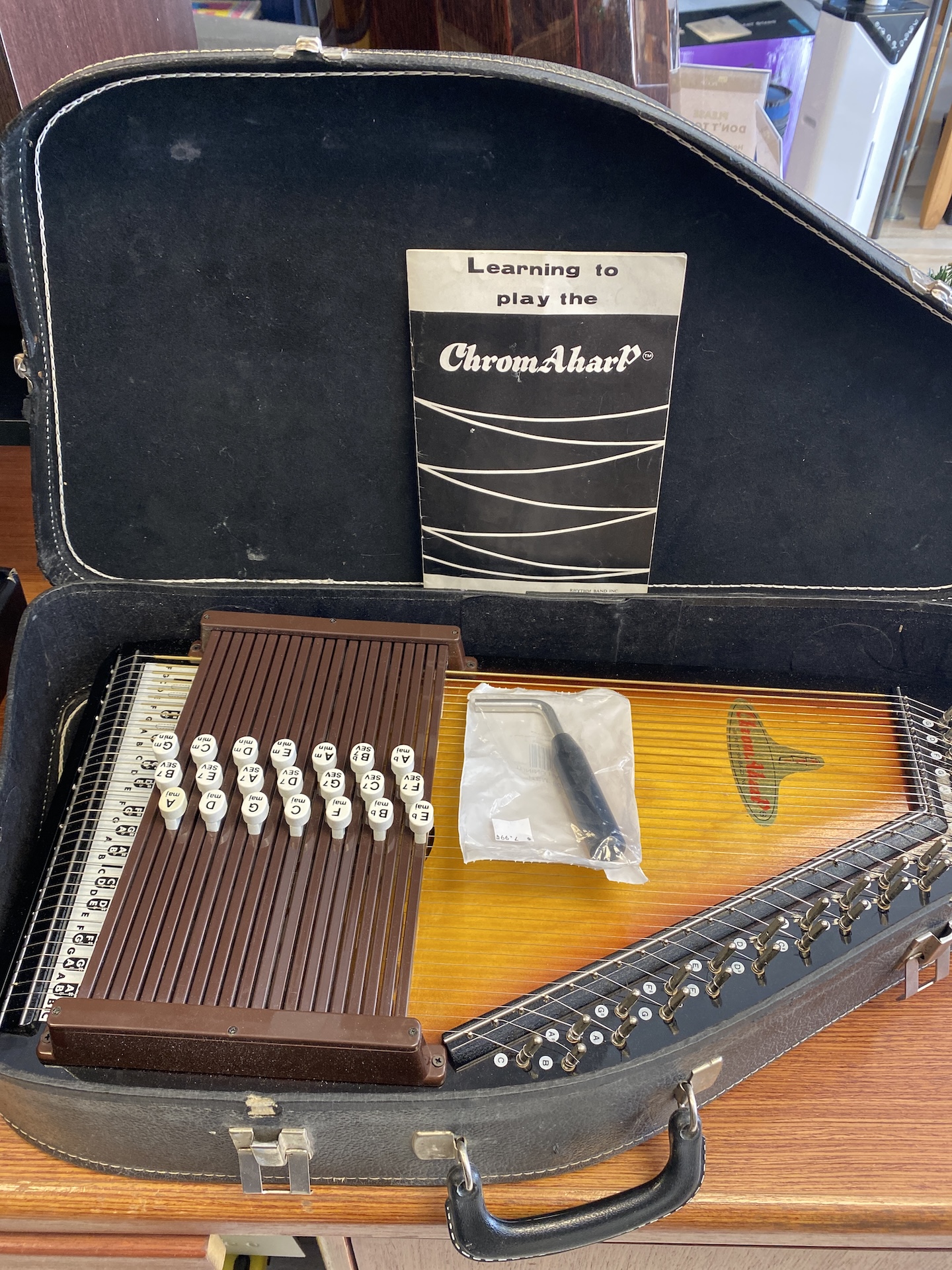 RBI ChromAharp Autoharp
