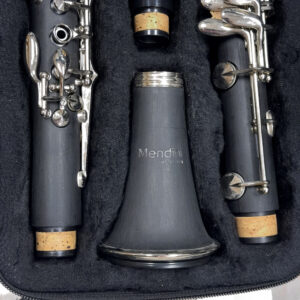 Mendini Student Clarinet - Image 4