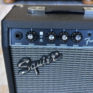 Squier Sonic Series Stratocaster Pack - 2-color Sunburst - Image 6