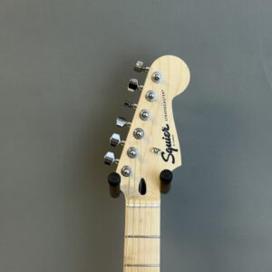 Squier Sonic Series Stratocaster Pack - 2-color Sunburst - Image 10