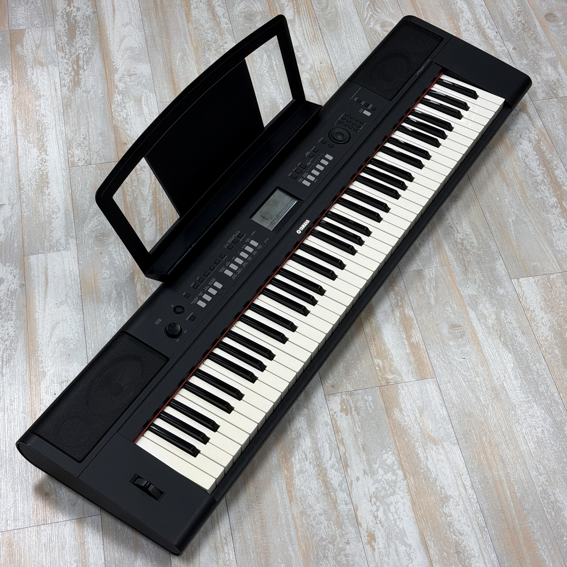 Yamaha Piaggero NP-V60 Digital Keyboard