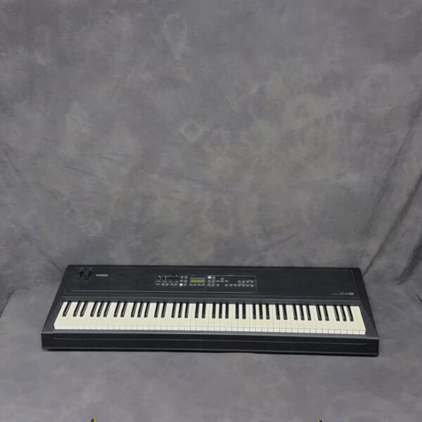 Yamaha KX8 88-Key MIDI Keyboard and Studio Controller